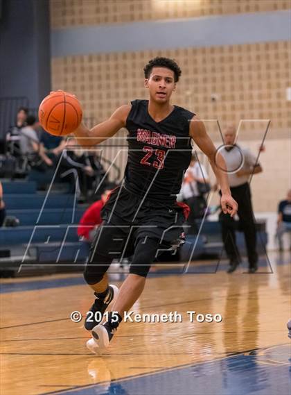Thumbnail 3 in Wagner vs. Southwest (SAISD Tournament) photogallery.
