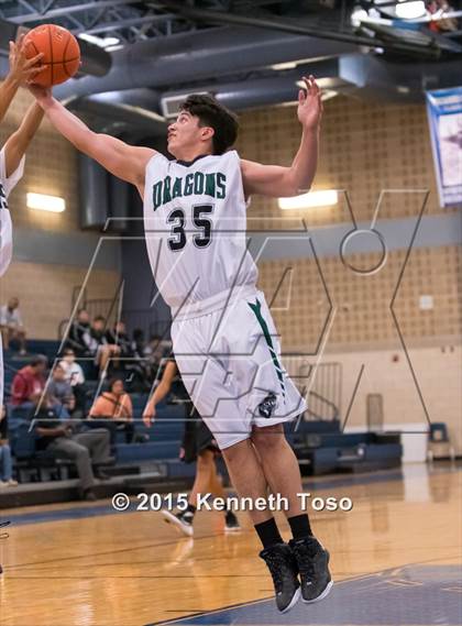 Thumbnail 3 in Wagner vs. Southwest (SAISD Tournament) photogallery.