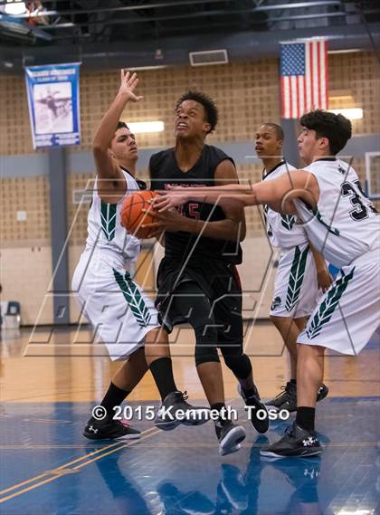 Thumbnail 1 in Wagner vs. Southwest (SAISD Tournament) photogallery.