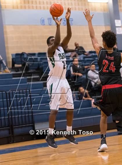 Thumbnail 1 in Wagner vs. Southwest (SAISD Tournament) photogallery.