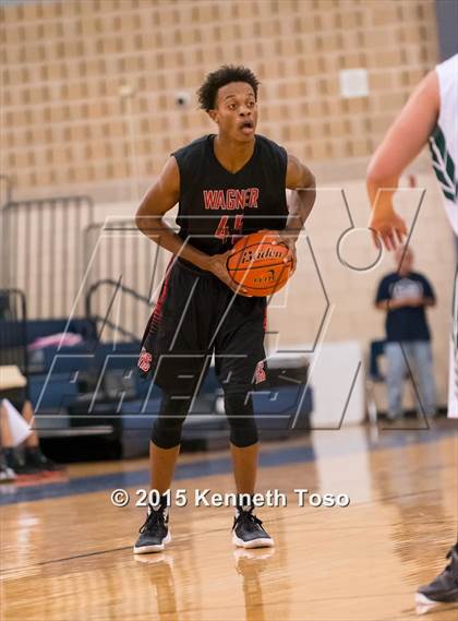 Thumbnail 2 in Wagner vs. Southwest (SAISD Tournament) photogallery.