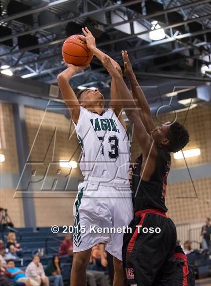 Thumbnail 1 in Wagner vs. Southwest (SAISD Tournament) photogallery.