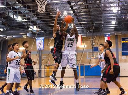 Thumbnail 1 in Wagner vs. Southwest (SAISD Tournament) photogallery.