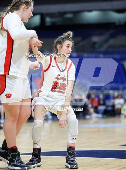 Thumbnail 2 in Winnsboro vs. Bishop (UIL 3A State Semifinal) photogallery.