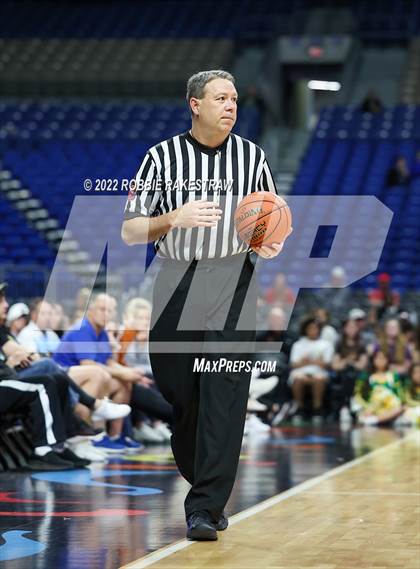 Thumbnail 2 in Winnsboro vs. Bishop (UIL 3A State Semifinal) photogallery.