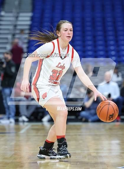 Thumbnail 1 in Winnsboro vs. Bishop (UIL 3A State Semifinal) photogallery.