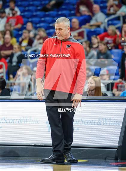 Thumbnail 3 in Winnsboro vs. Bishop (UIL 3A State Semifinal) photogallery.