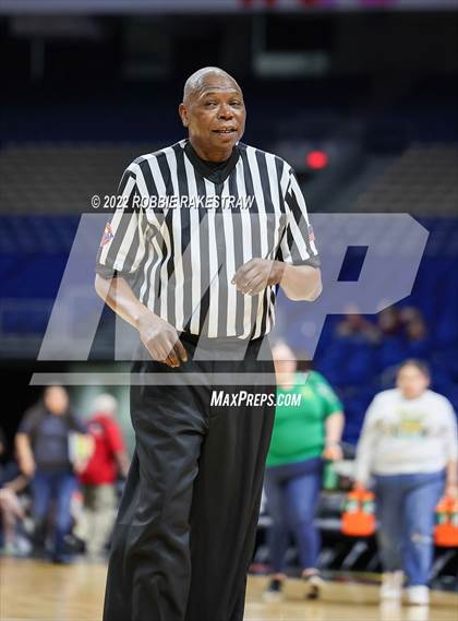 Thumbnail 2 in Winnsboro vs. Bishop (UIL 3A State Semifinal) photogallery.