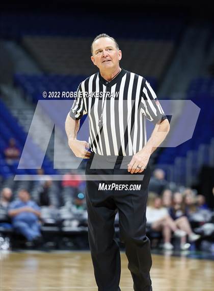 Thumbnail 2 in Winnsboro vs. Bishop (UIL 3A State Semifinal) photogallery.