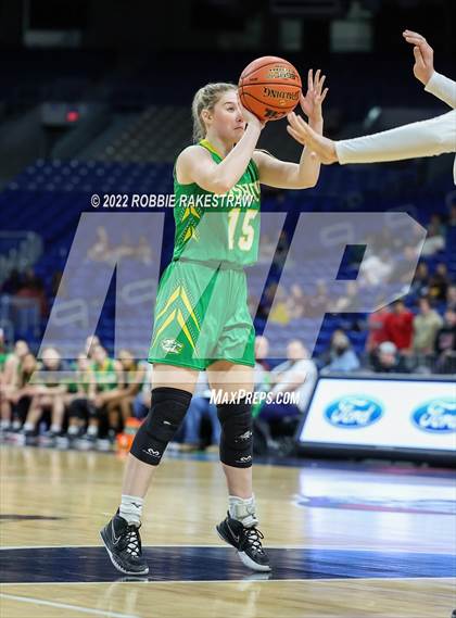 Thumbnail 3 in Winnsboro vs. Bishop (UIL 3A State Semifinal) photogallery.