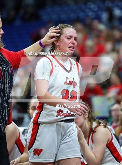 Thumbnail 3 in Winnsboro vs. Bishop (UIL 3A State Semifinal) photogallery.