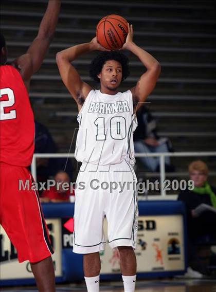 Thumbnail 1 in Bellaire vs Berkner (McDonalds Texas Invitational) photogallery.