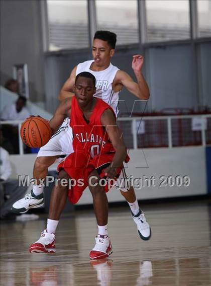 Thumbnail 1 in Bellaire vs Berkner (McDonalds Texas Invitational) photogallery.
