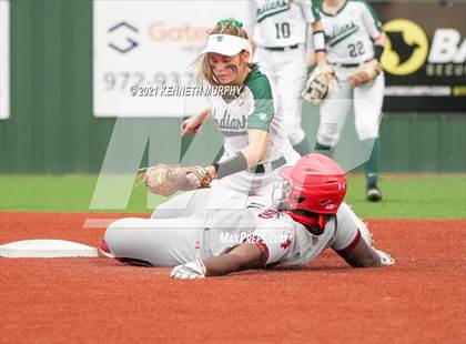 Thumbnail 2 in Cedar Hill vs Waxahachie photogallery.