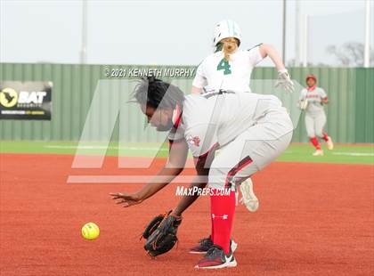 Thumbnail 2 in Cedar Hill vs Waxahachie photogallery.