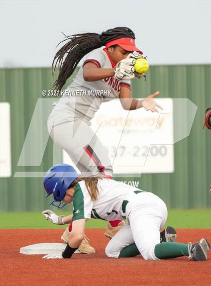 Thumbnail 1 in Cedar Hill vs Waxahachie photogallery.
