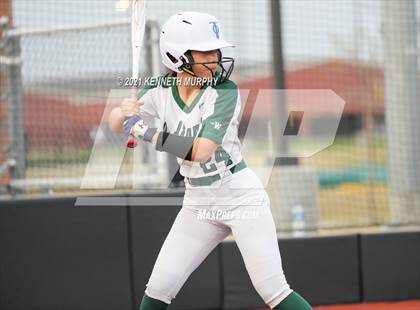 Thumbnail 2 in Cedar Hill vs Waxahachie photogallery.