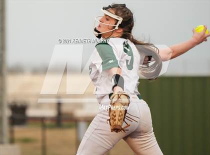 Thumbnail 1 in Cedar Hill vs Waxahachie photogallery.