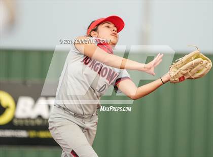 Thumbnail 3 in Cedar Hill vs Waxahachie photogallery.