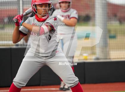 Thumbnail 2 in Cedar Hill vs Waxahachie photogallery.