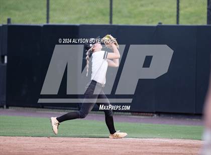 Thumbnail 3 in Northside - Pinetown vs East Wilkes (NCHSAA 1A Championship) photogallery.