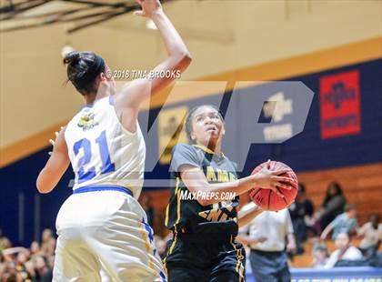 Thumbnail 3 in James Kenan @ Richlands (NCHSAA 2A 1st Round Playoff) photogallery.