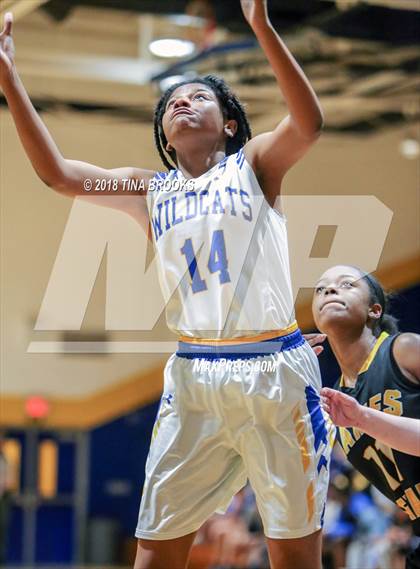Thumbnail 2 in James Kenan @ Richlands (NCHSAA 2A 1st Round Playoff) photogallery.