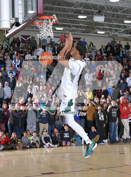 Thumbnail 3 in Rancho Mirage Holiday Invitational Dunk Contest photogallery.