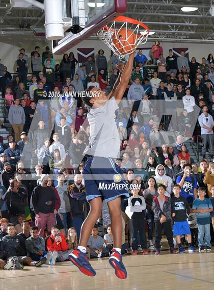 Thumbnail 1 in Rancho Mirage Holiday Invitational Dunk Contest photogallery.