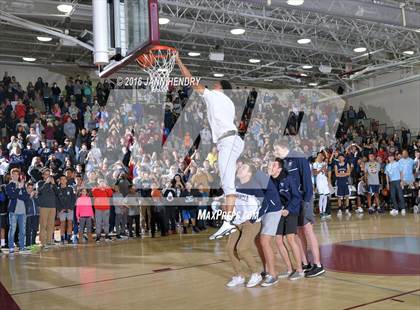 Thumbnail 1 in Rancho Mirage Holiday Invitational Dunk Contest photogallery.