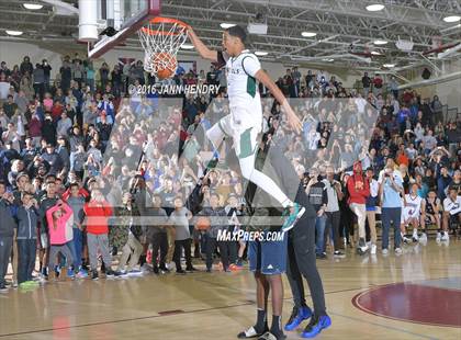 Thumbnail 3 in Rancho Mirage Holiday Invitational Dunk Contest photogallery.