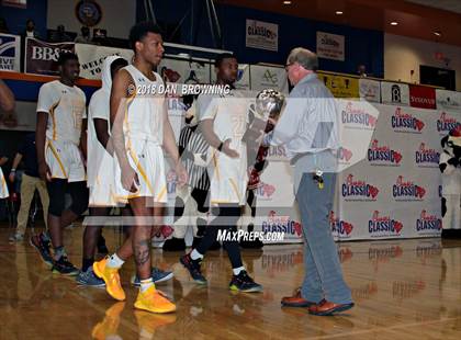 Thumbnail 1 in St. Frances Academy vs. Bella Vista College Preparatory School (Chick-Fil-A Classic National Division Championship) photogallery.