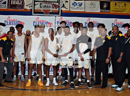 Thumbnail 2 in St. Frances Academy vs. Bella Vista College Preparatory School (Chick-Fil-A Classic National Division Championship) photogallery.