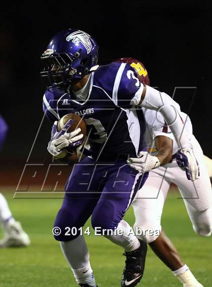 Thumbnail 1 in College Park vs. Las Lomas photogallery.