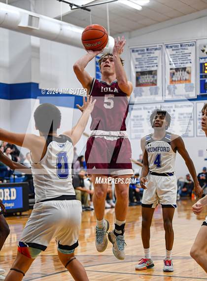 Thumbnail 2 in Mumford vs Iola photogallery.