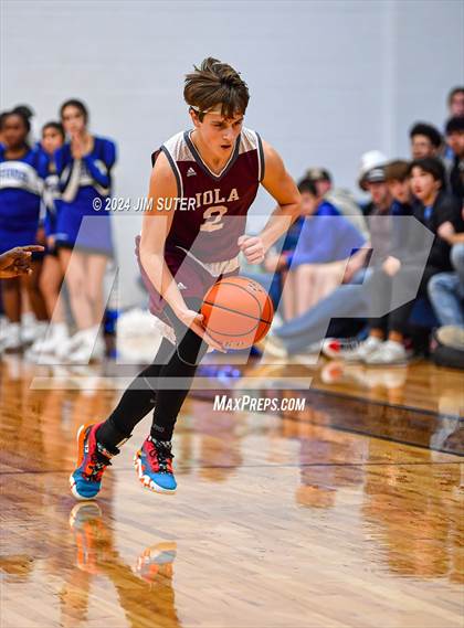 Thumbnail 3 in Mumford vs Iola photogallery.