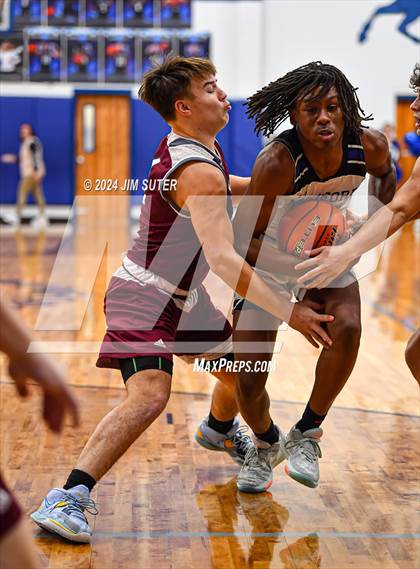 Thumbnail 3 in Mumford vs Iola photogallery.
