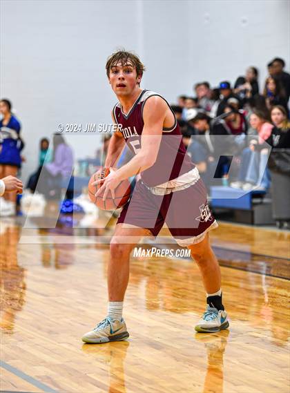 Thumbnail 3 in Mumford vs Iola photogallery.