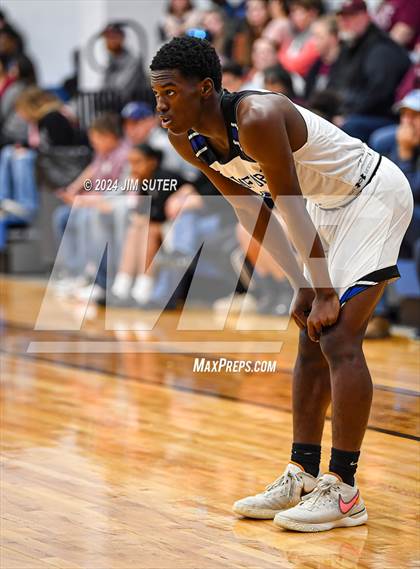 Thumbnail 1 in Mumford vs Iola photogallery.