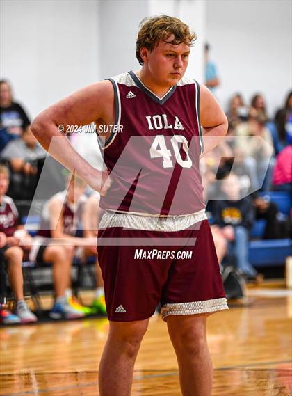 Thumbnail 2 in Mumford vs Iola photogallery.