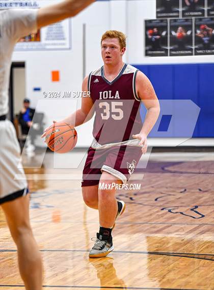 Thumbnail 1 in Mumford vs Iola photogallery.