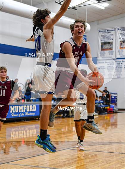 Thumbnail 3 in Mumford vs Iola photogallery.