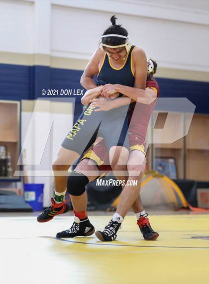 Thumbnail 2 in Napa High Novice Tournament photogallery.