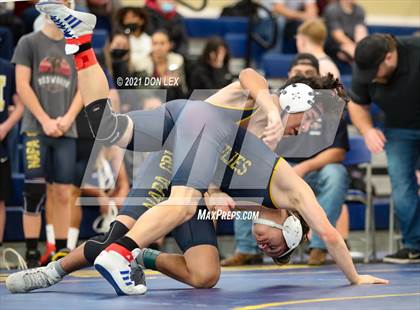 Thumbnail 3 in Napa High Novice Tournament photogallery.