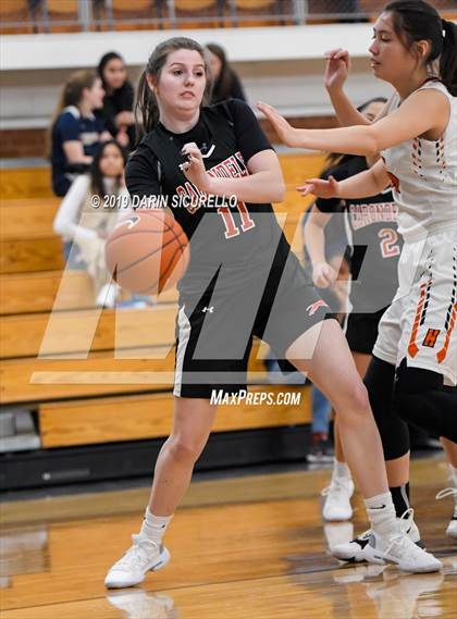Thumbnail 3 in Huntington Beach vs. Carondelet (NIKE Tournament of Champions) photogallery.