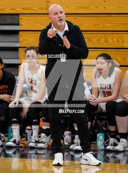 Thumbnail 1 in Huntington Beach vs. Carondelet (NIKE Tournament of Champions) photogallery.