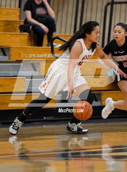 Thumbnail 3 in Huntington Beach vs. Carondelet (NIKE Tournament of Champions) photogallery.
