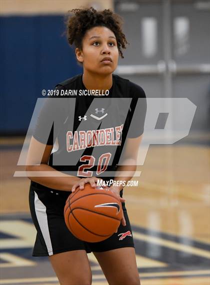 Thumbnail 2 in Huntington Beach vs. Carondelet (NIKE Tournament of Champions) photogallery.