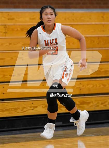Thumbnail 2 in Huntington Beach vs. Carondelet (NIKE Tournament of Champions) photogallery.