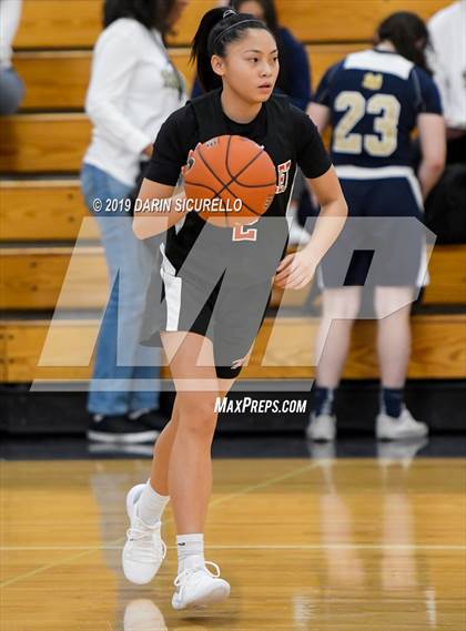 Thumbnail 3 in Huntington Beach vs. Carondelet (NIKE Tournament of Champions) photogallery.